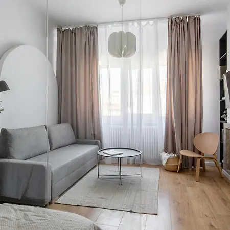 Old Town - Quiet 1br * Bucharest