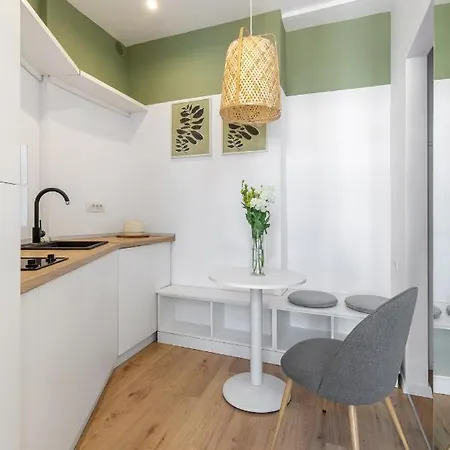 Old Town - Quiet 1br * Bukareszt